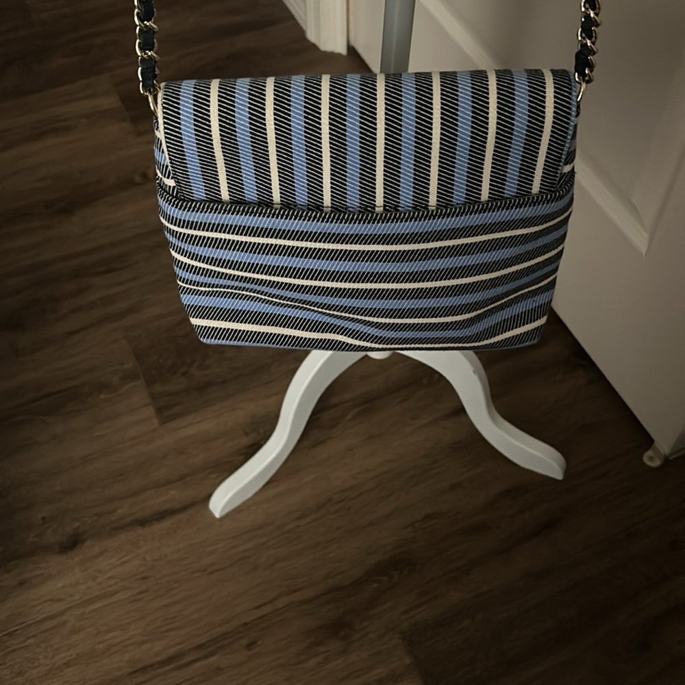 💥Talbots Crossbody Handbag💥 - Picture 5 of 9